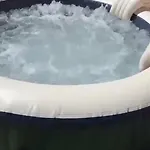 Jacuzzi A L'abri Des Vents قرقشونه