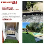Jacuzzi A L'abri Des Vents *
