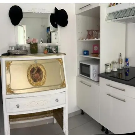 Jacuzzi A L'abri Des Vents Holiday home *