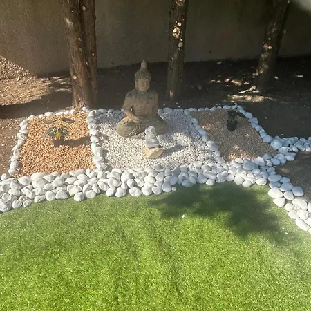 Holiday home Jacuzzi A L'abri Des Vents Carcassonne