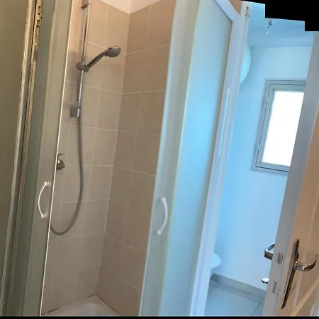 펜션 Jacuzzi A L'abri Des Vents 카르카손