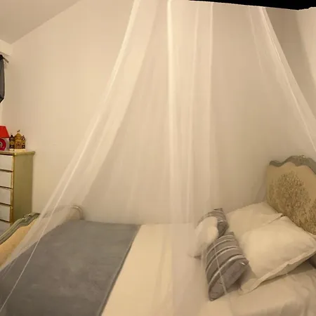 Holiday home Jacuzzi A L'abri Des Vents Carcassonne