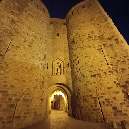 Jacuzzi A L'abri Des Vents 펜션