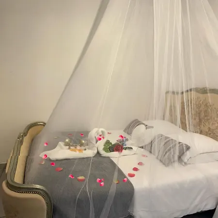 Jacuzzi A L'abri Des Vents Holiday home Carcassonne